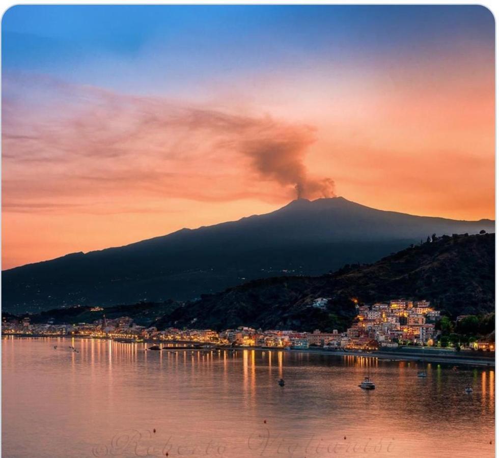 Naxos Sicilian Luxury Apartment ジャルディーニ・ナクソス エクステリア 写真