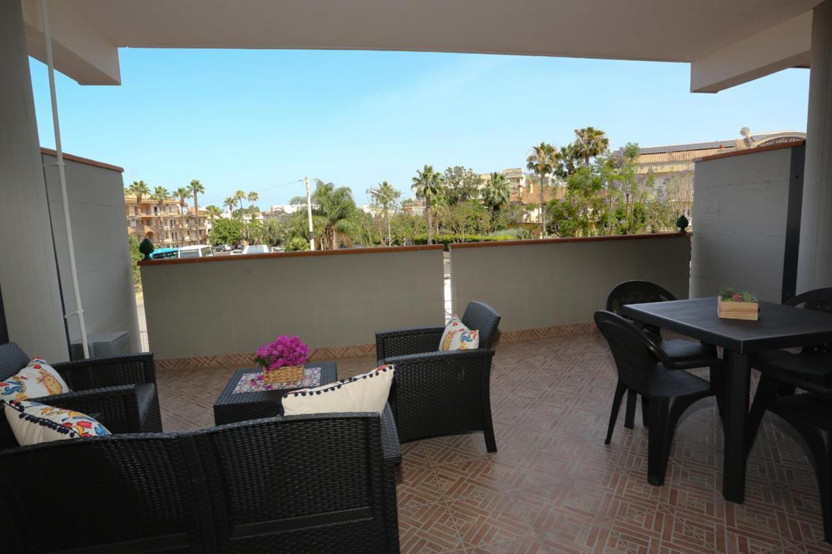 Naxos Sicilian Luxury Apartment ジャルディーニ・ナクソス エクステリア 写真