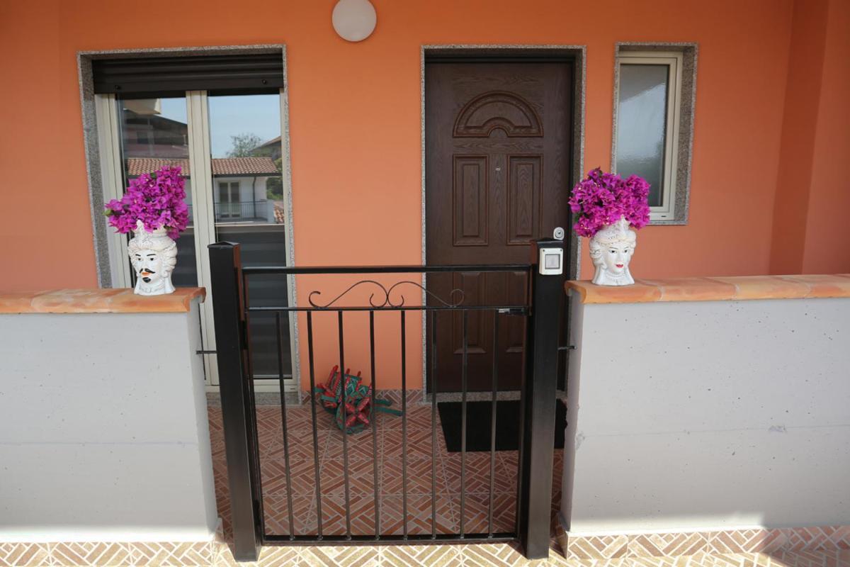 Naxos Sicilian Luxury Apartment ジャルディーニ・ナクソス エクステリア 写真
