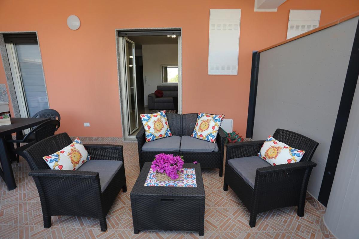 Naxos Sicilian Luxury Apartment ジャルディーニ・ナクソス エクステリア 写真